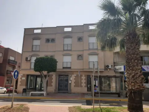 Piso en Avenida del Oasis, 41